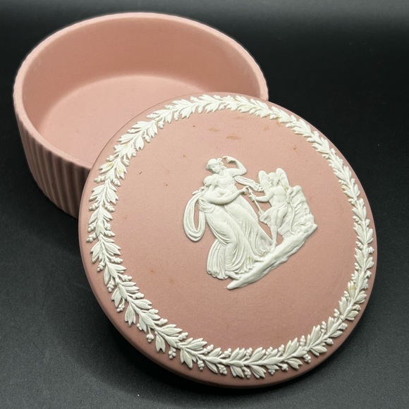 Wedgwood Other - Vintage Wedgwood England Pink Jasperware Trinket Box